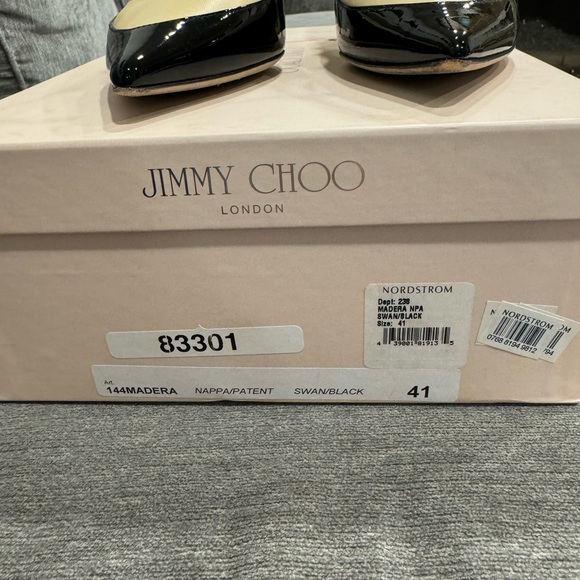 Jimmy Choo cream and patent leather heels size 41 - Picture 9 of 10